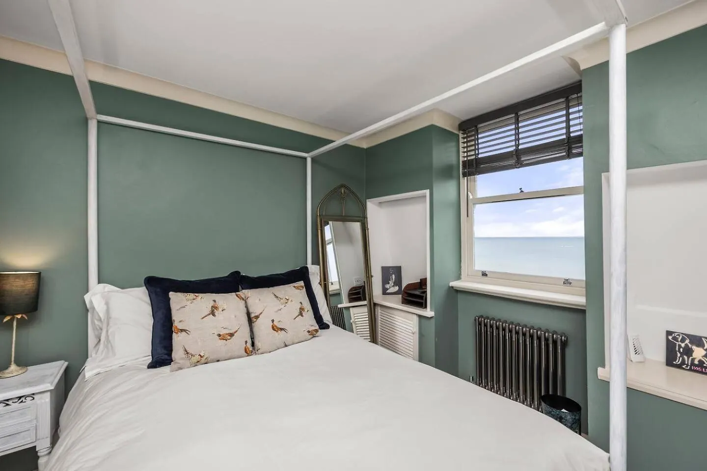 Apartment Pass The Keys Chic Beachfront Retreat With Sea Views In Central Brighton